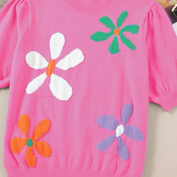 Flower Mock Neck Short Sleeve Sweater - Picture 10 of 10